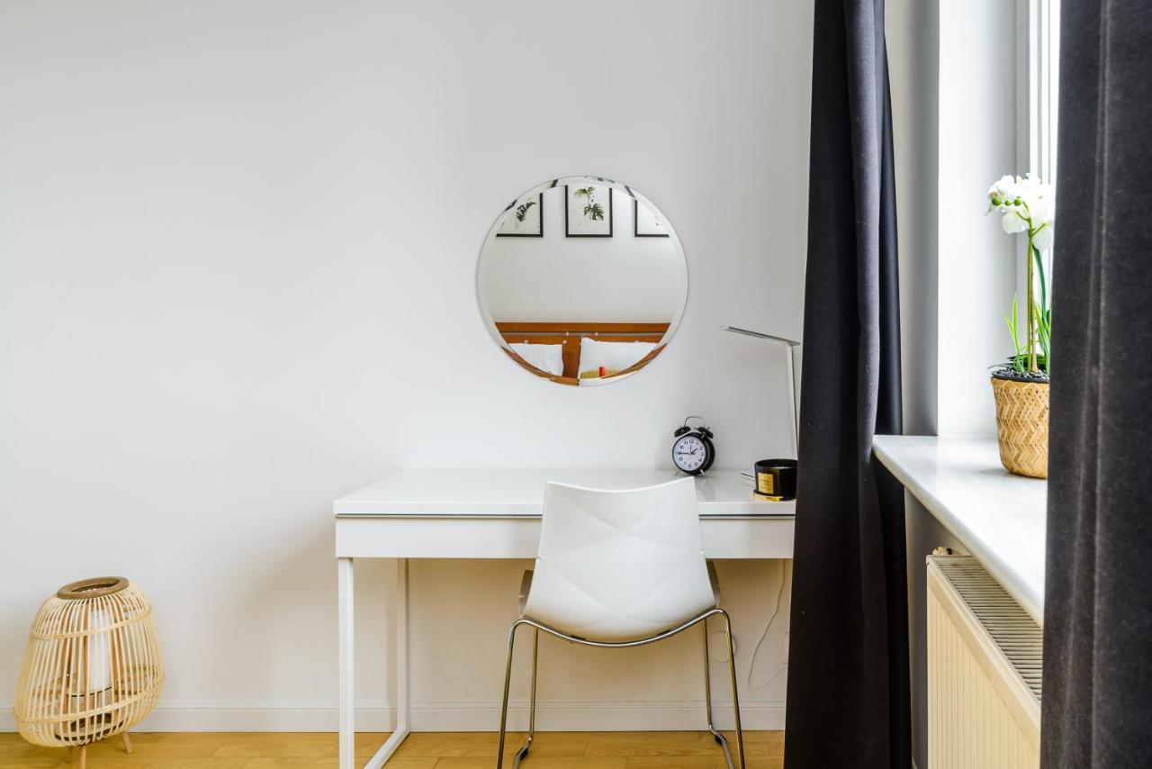 Family Apartment With A Terrace On Aleje Jerozolimskie Warschau Exterior foto